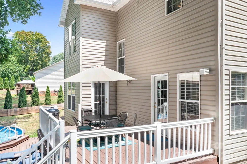 142 Valley Glen Drive Troutman, NC 28166