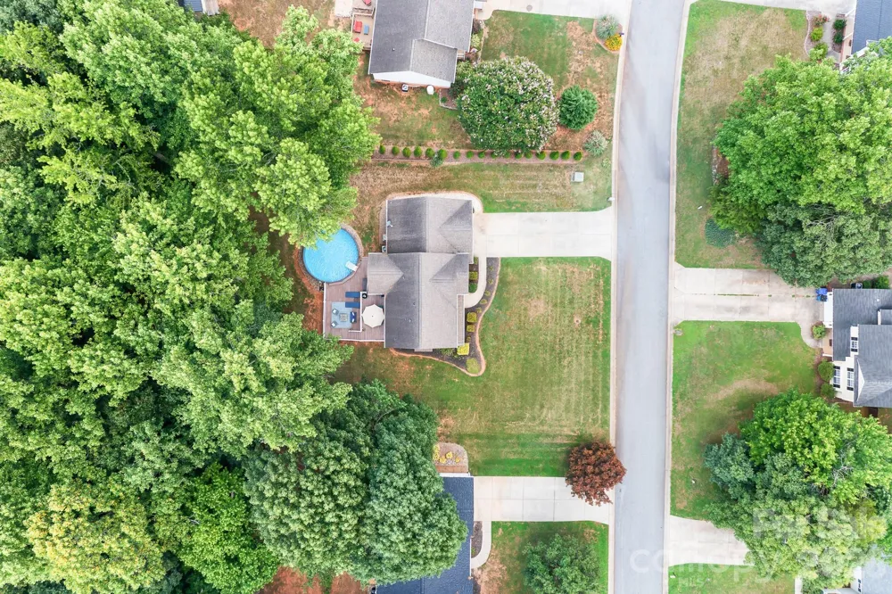 142 Valley Glen Drive Troutman, NC 28166