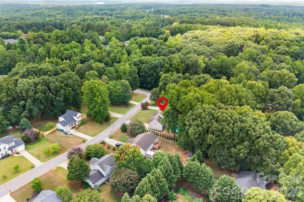 142 Valley Glen Drive Troutman, NC 28166