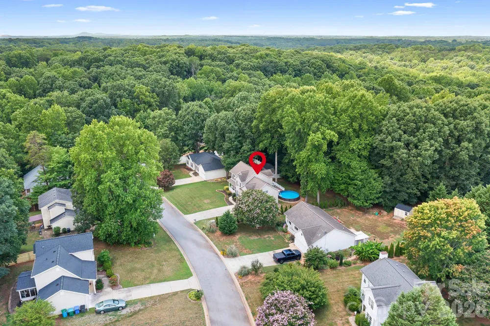 142 Valley Glen Drive Troutman, NC 28166