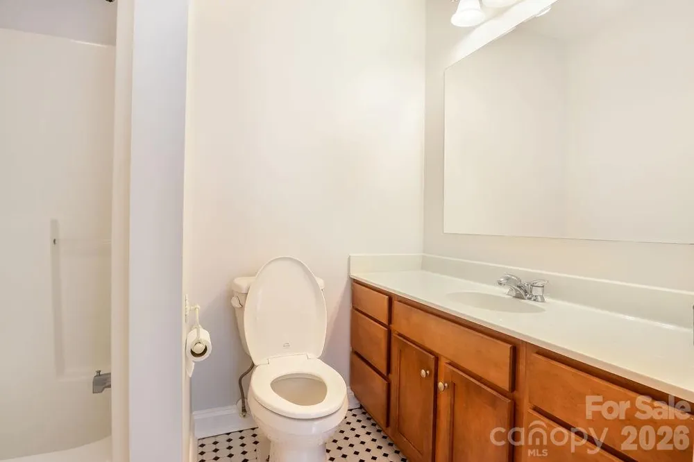 46 Indian Summer Lane Mill Spring, NC 28756