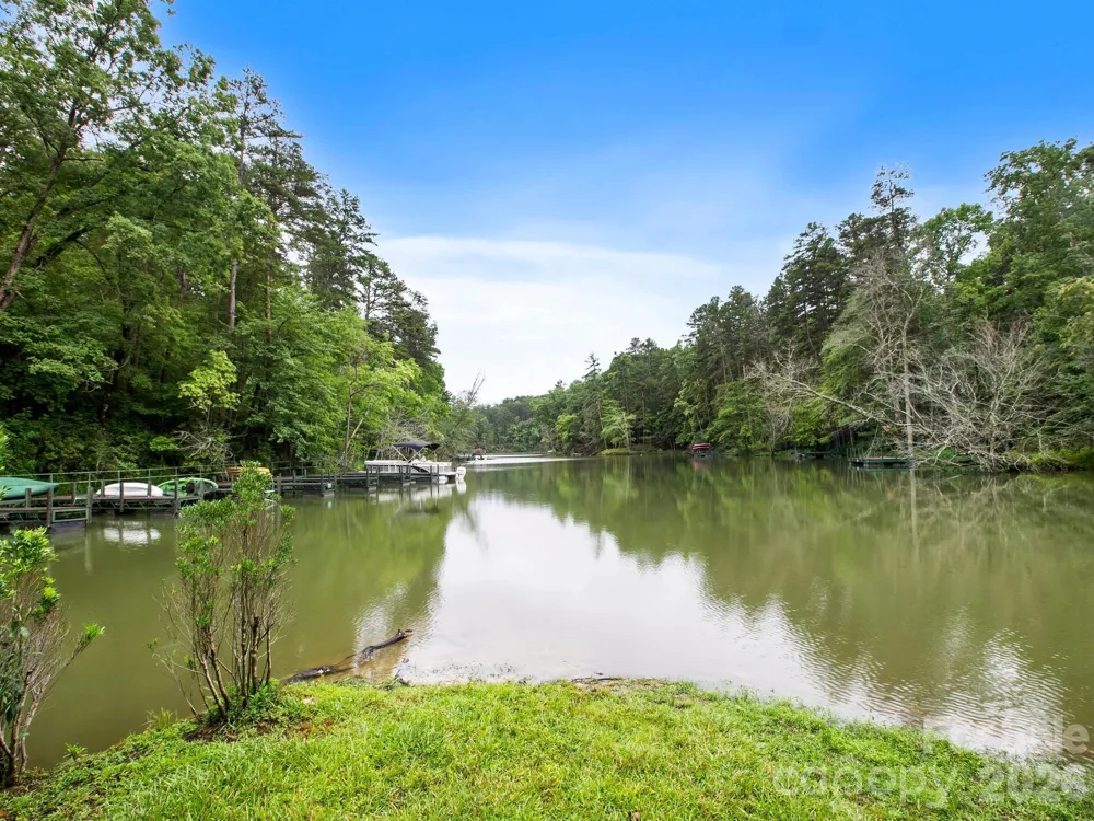 46 Indian Summer Lane Mill Spring, NC 28756