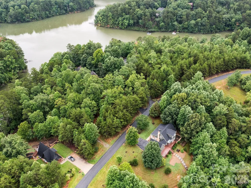 46 Indian Summer Lane Mill Spring, NC 28756