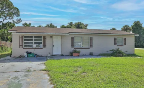 1863 FERN PALM DRIVE