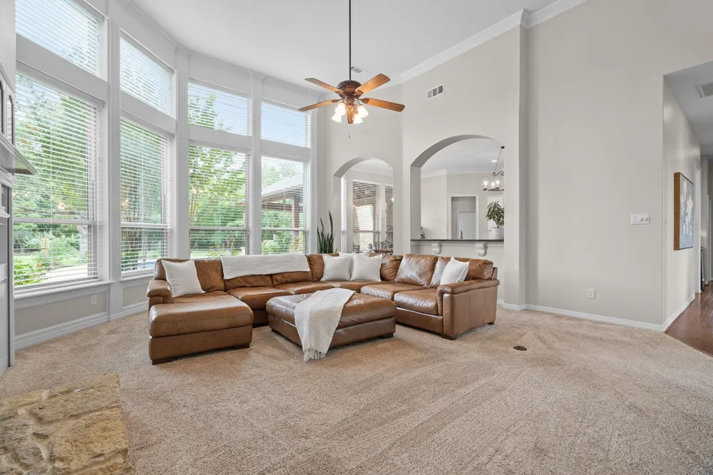 122 W Carruth Lane Double Oak, TX 75077