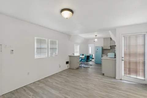 1437 Forrest Trail