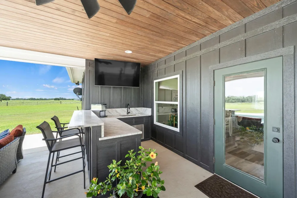 1655 Old Cuero Road Yoakum, TX 77995