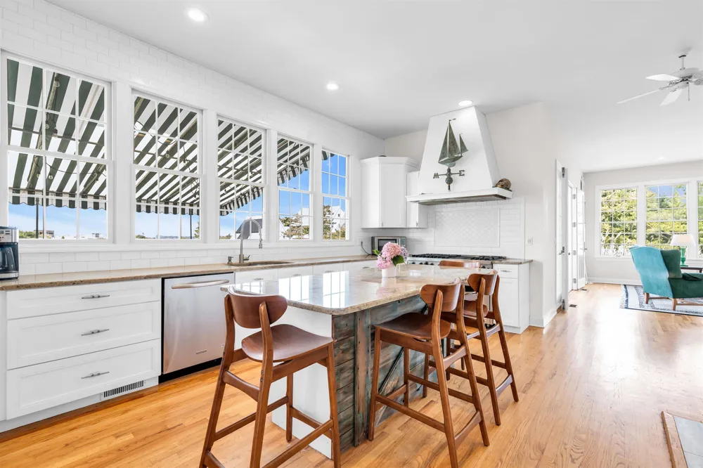 43 COLUMBUS DR Monmouth Beach, NJ 07750