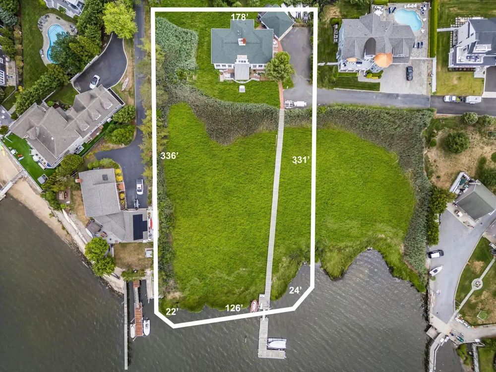 43 COLUMBUS DR Monmouth Beach, NJ 07750