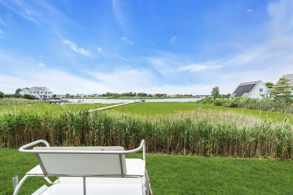 43 COLUMBUS DR Monmouth Beach, NJ 07750