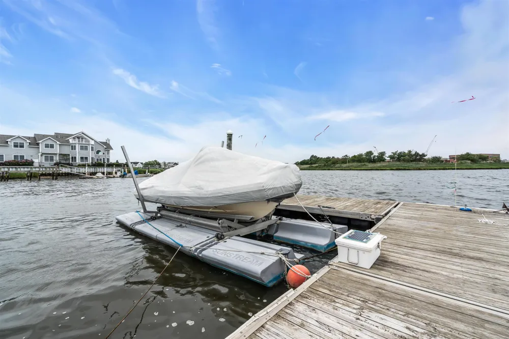 43 COLUMBUS DR Monmouth Beach, NJ 07750