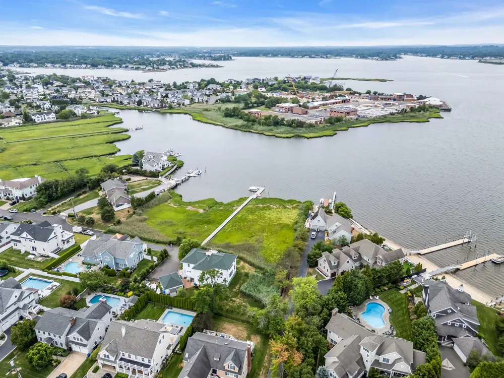 43 COLUMBUS DR Monmouth Beach, NJ 07750