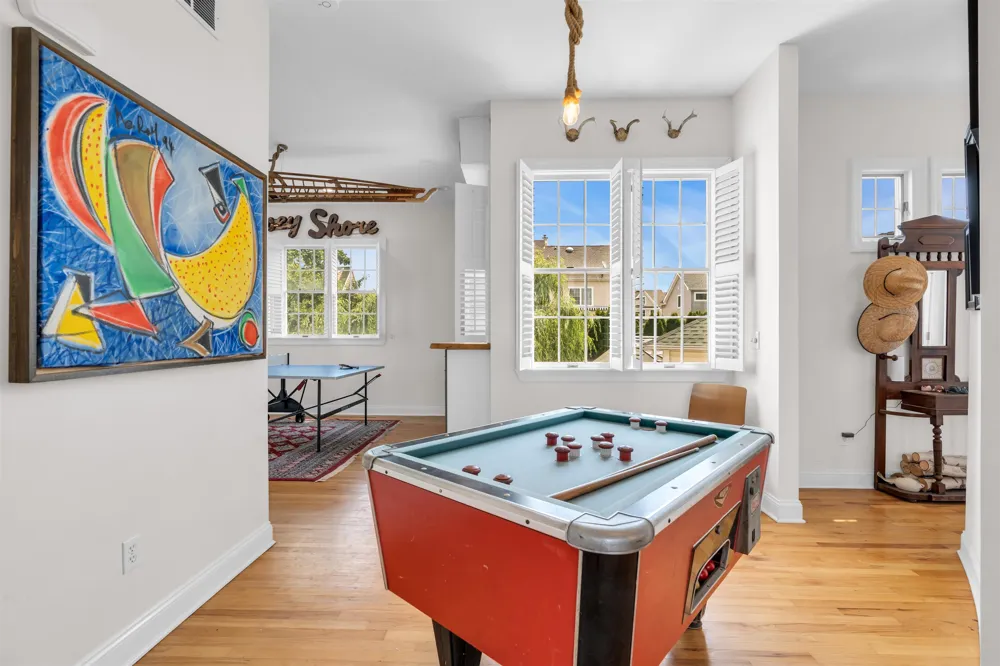43 COLUMBUS DR Monmouth Beach, NJ 07750