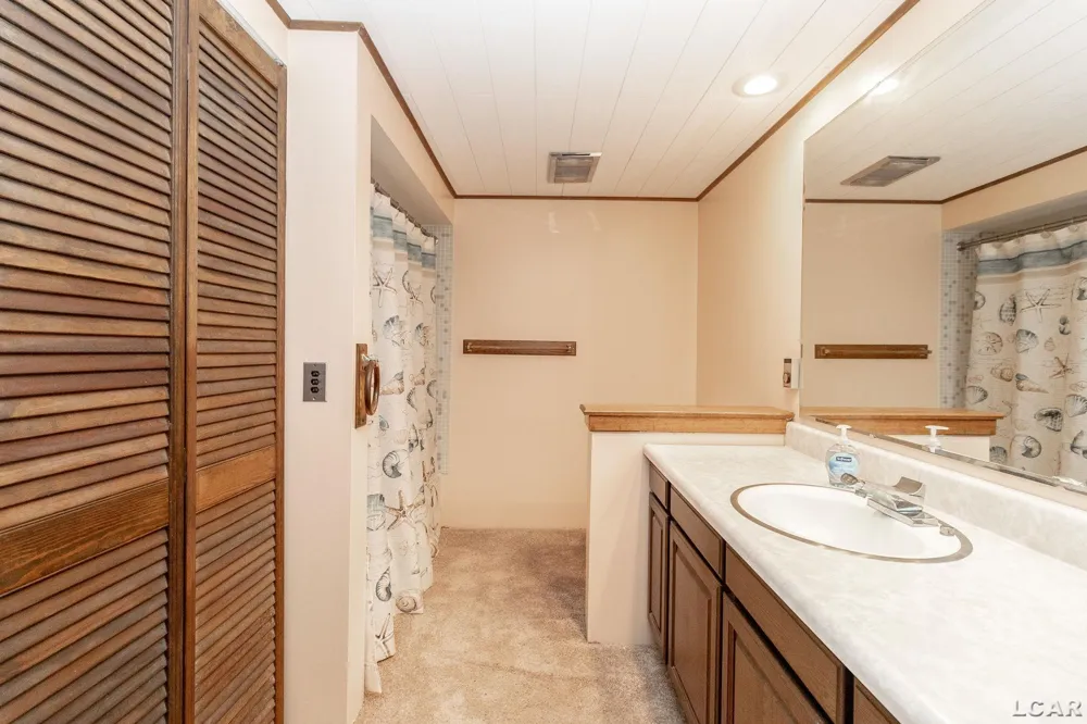 11726 Killarney Hwy Highway Cambridge Township, MI 49230