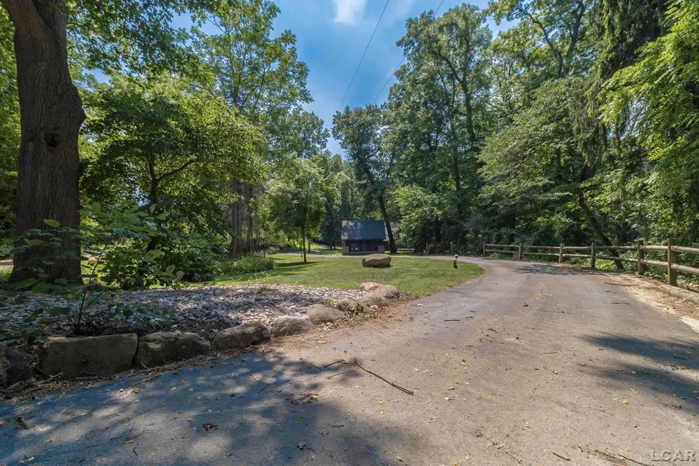 11726 Killarney Hwy Highway Cambridge Township, MI 49230