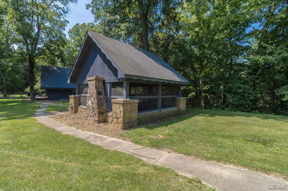 11726 Killarney Hwy Highway Cambridge Township, MI 49230
