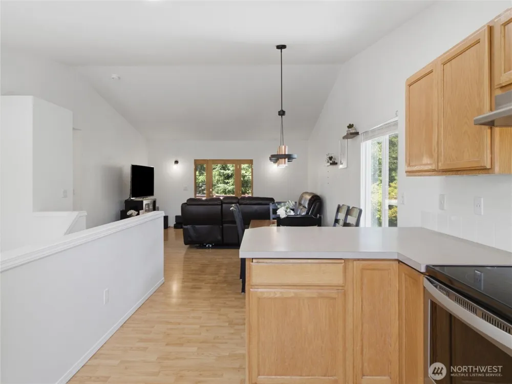 15658 91st Way SE Yelm, WA 98597