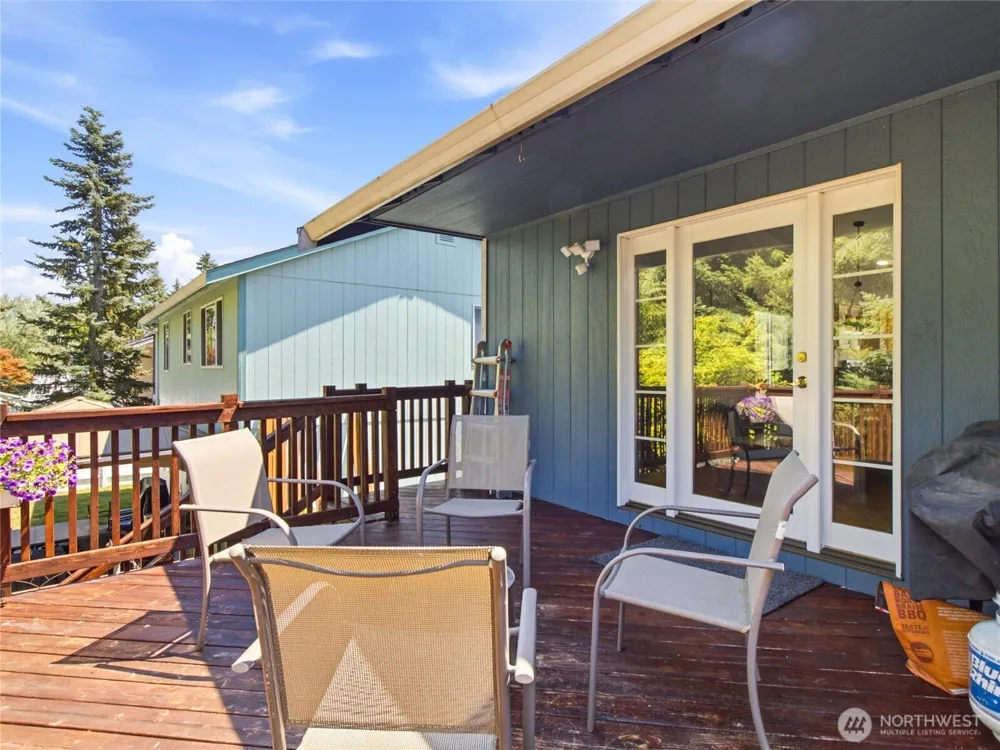 15658 91st Way SE Yelm, WA 98597