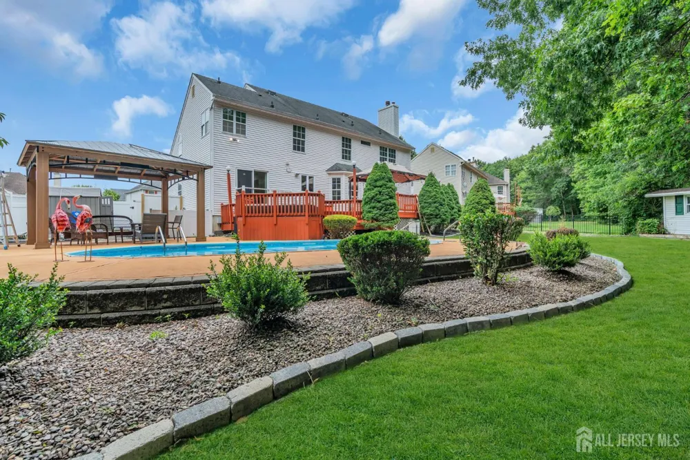 54 WINDING BROOK DRIVE Old Bridge, NJ 07747
