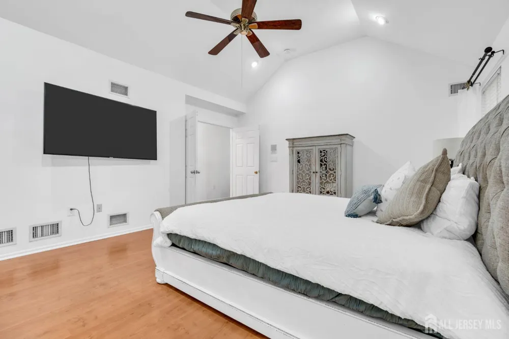 54 WINDING BROOK DRIVE Old Bridge, NJ 07747