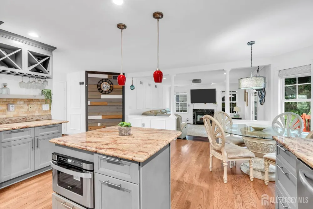 54 WINDING BROOK DRIVE Old Bridge, NJ 07747