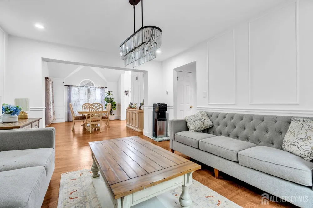 54 WINDING BROOK DRIVE Old Bridge, NJ 07747