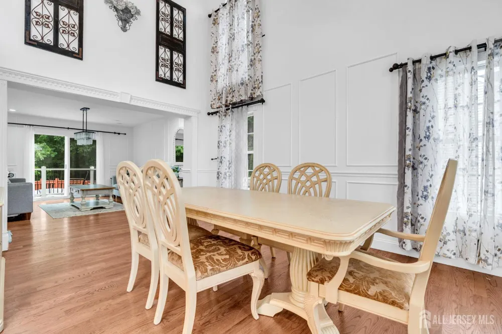 54 WINDING BROOK DRIVE Old Bridge, NJ 07747