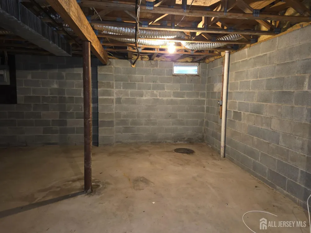 12 Gallop Lane Franklin, NJ 08873