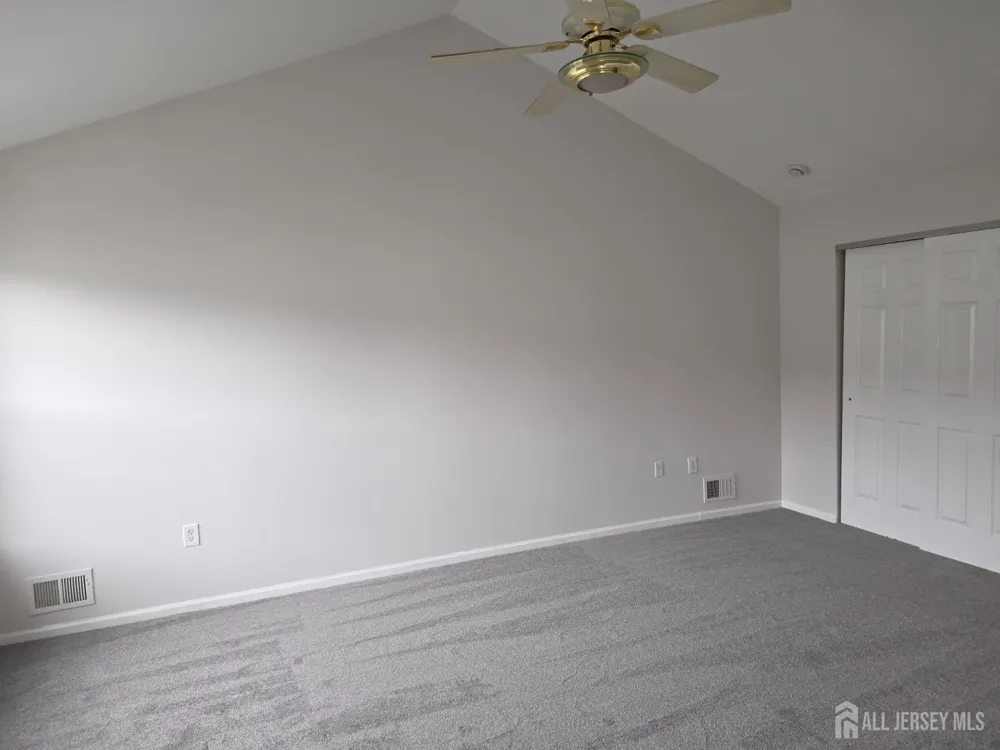 12 Gallop Lane Franklin, NJ 08873