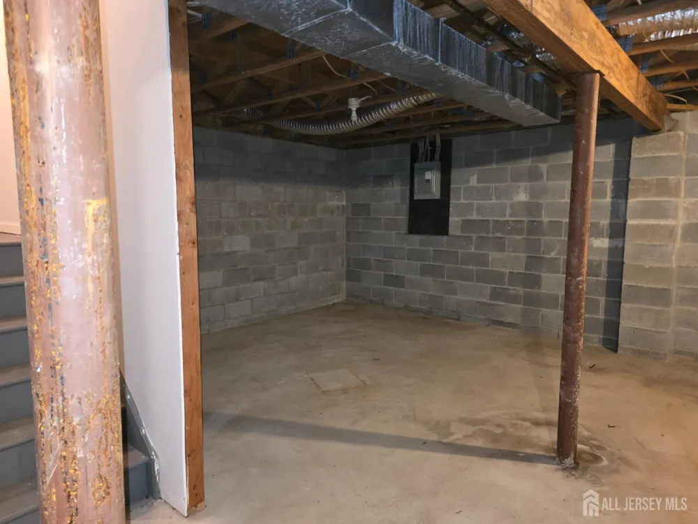 12 Gallop Lane Franklin, NJ 08873
