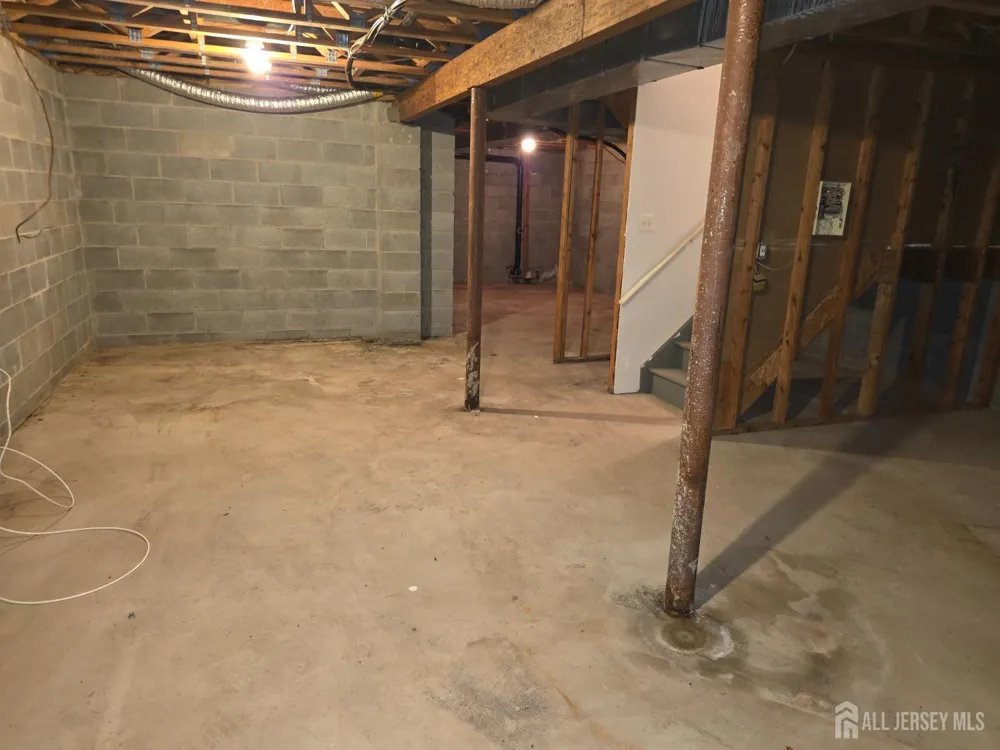 12 Gallop Lane Franklin, NJ 08873