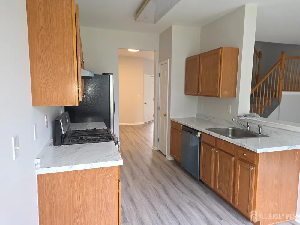 12 Gallop Lane Franklin, NJ 08873