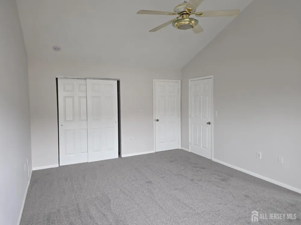 12 Gallop Lane Franklin, NJ 08873
