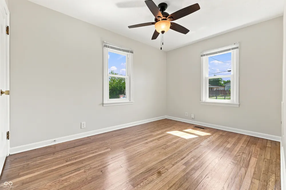 329 15th Avenue Beech Grove, IN 46107