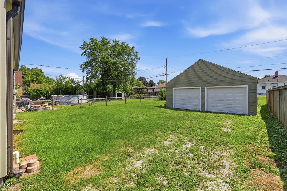 329 15th Avenue Beech Grove, IN 46107