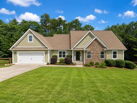97 Stones River Drive