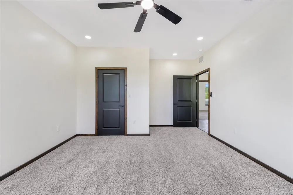 6027 Verde Way Dallas, TX 75211