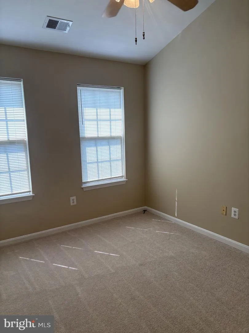 21156 DOMAIN TERRACE Sterling, VA 20165