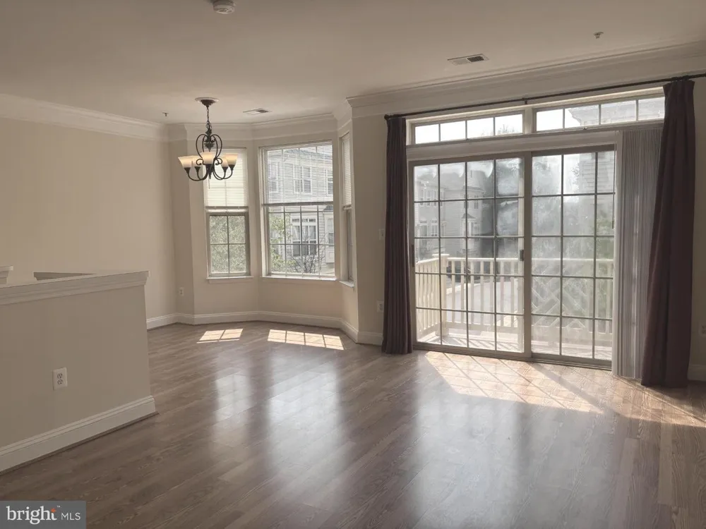 21156 DOMAIN TERRACE Sterling, VA 20165