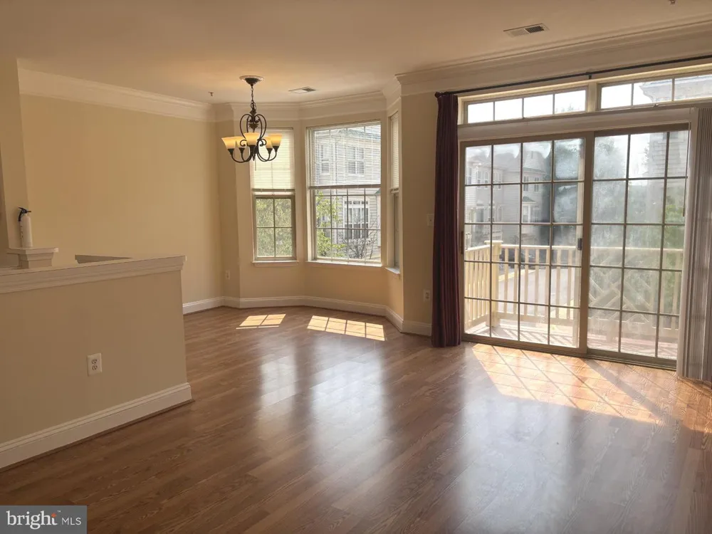 21156 DOMAIN TERRACE Sterling, VA 20165