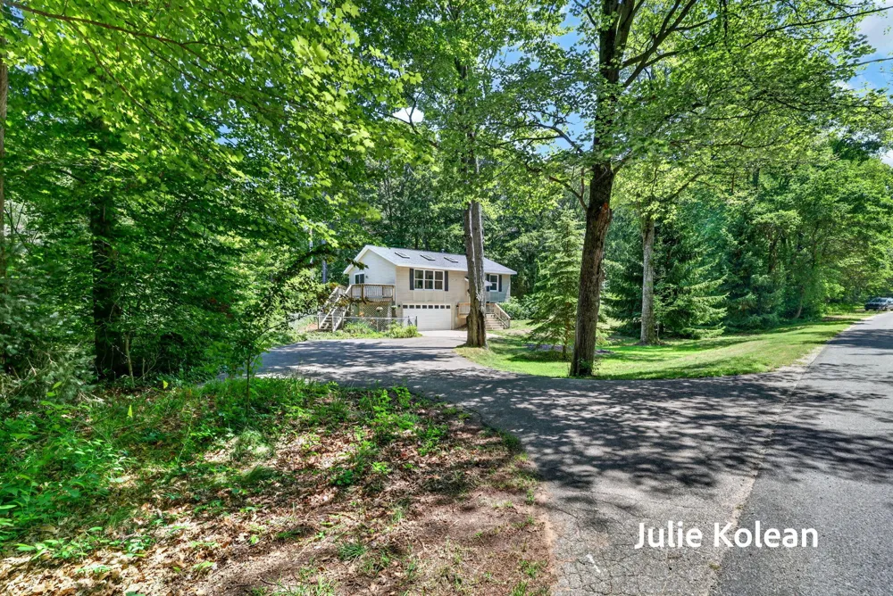 6570 Holly Drive West Olive, MI 49460
