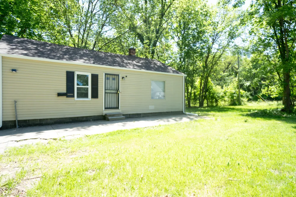 22675 Santa Maria Street Detroit, MI 48219