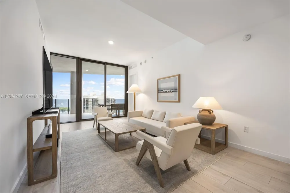 2831 S Bayshore Dr #1701 Coconut Grove, FL 33133