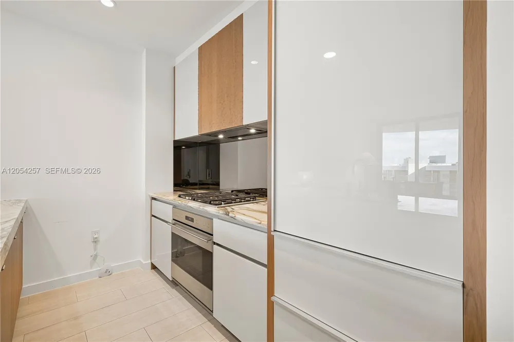 2831 S Bayshore Dr #1701 Coconut Grove, FL 33133