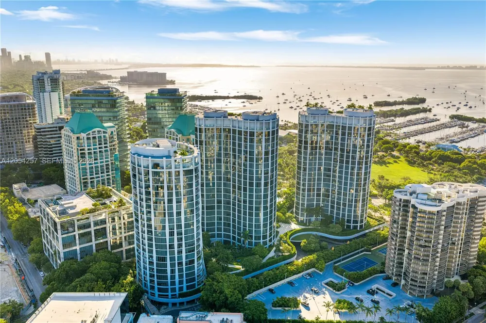 2831 S Bayshore Dr #1701 Coconut Grove, FL 33133