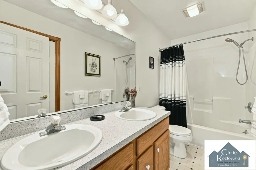 4959 Brookestone Drive NE Courtland Township, MI 49341