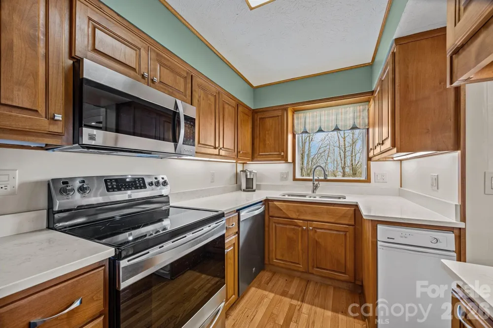 6773 & 6777 Pinnacle Mountain Road Zirconia, NC 28790