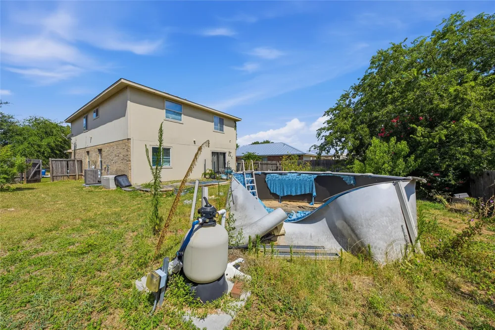 214 Woodley Road Leander, TX 78641