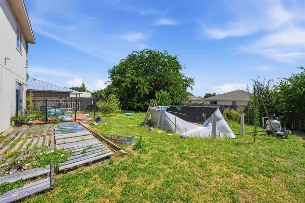 214 Woodley Road Leander, TX 78641
