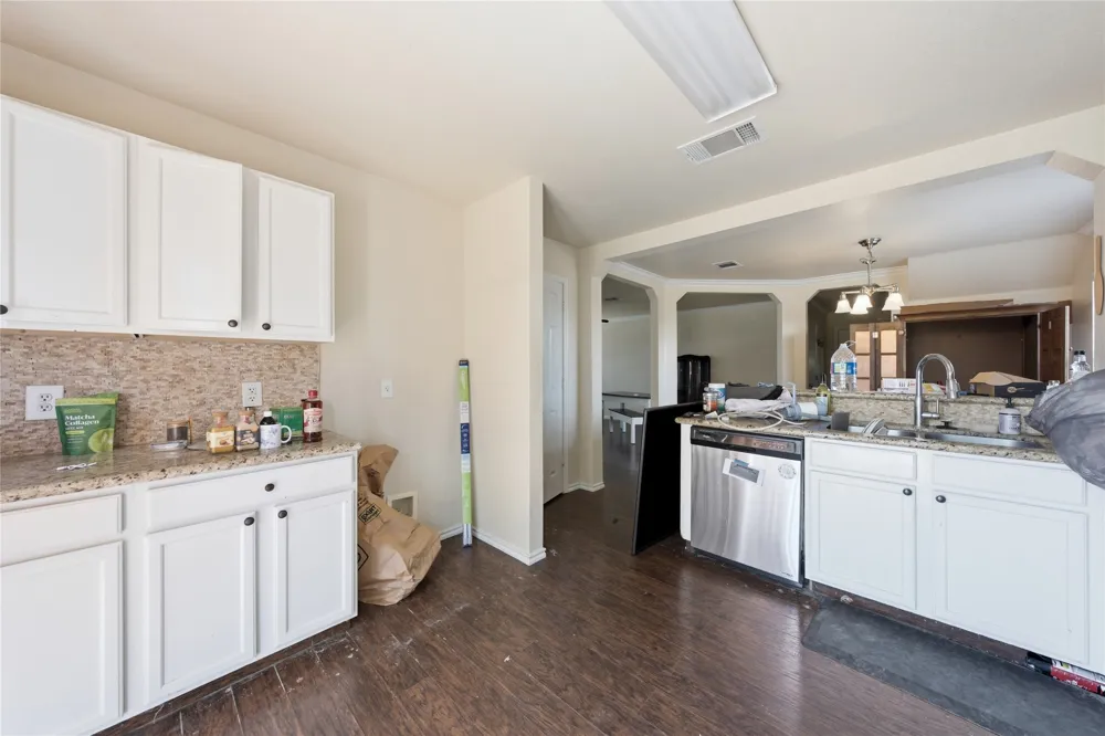 214 Woodley Road Leander, TX 78641